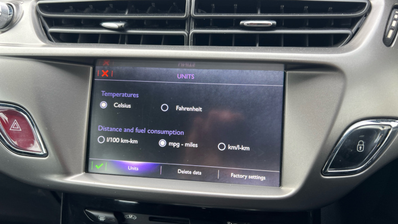 DS 3 1.2 PureTech 82 Chic 3dr Petrol Hatchback